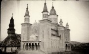 Церковь Николая Чудотворца, Церковь справа. Частная коллекция. Фото 1970-х годов<br>, Валя-Дрэганулуй, Клуж, Румыния