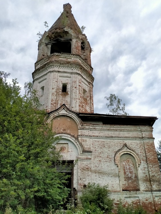 Церковь Троицы Живоначальной, Замерье (Судиславский район, Костромская область). архитектурные детали