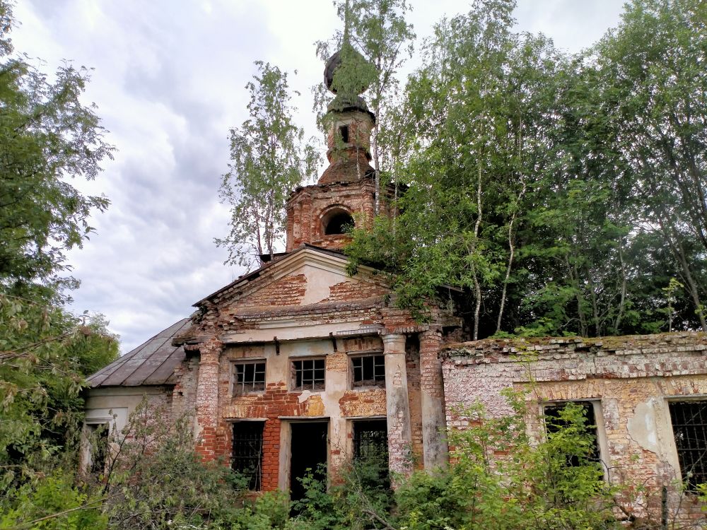 Михали. Церковь Троицы Живоначальной. архитектурные детали