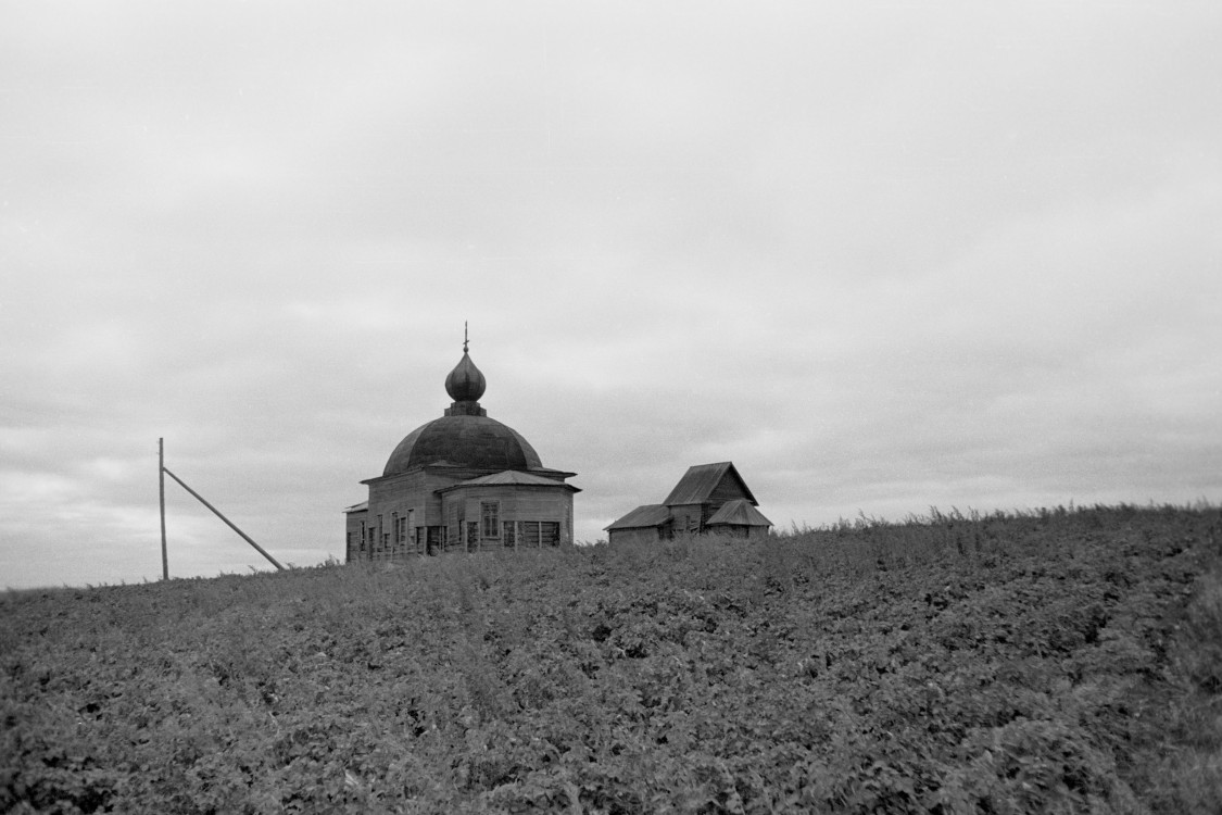 Храмовый комплекс Николо-Чухчеремского погоста, Поташевская (Чухчерьма) (Холмогорский район, Архангельская область). архивная фотография
