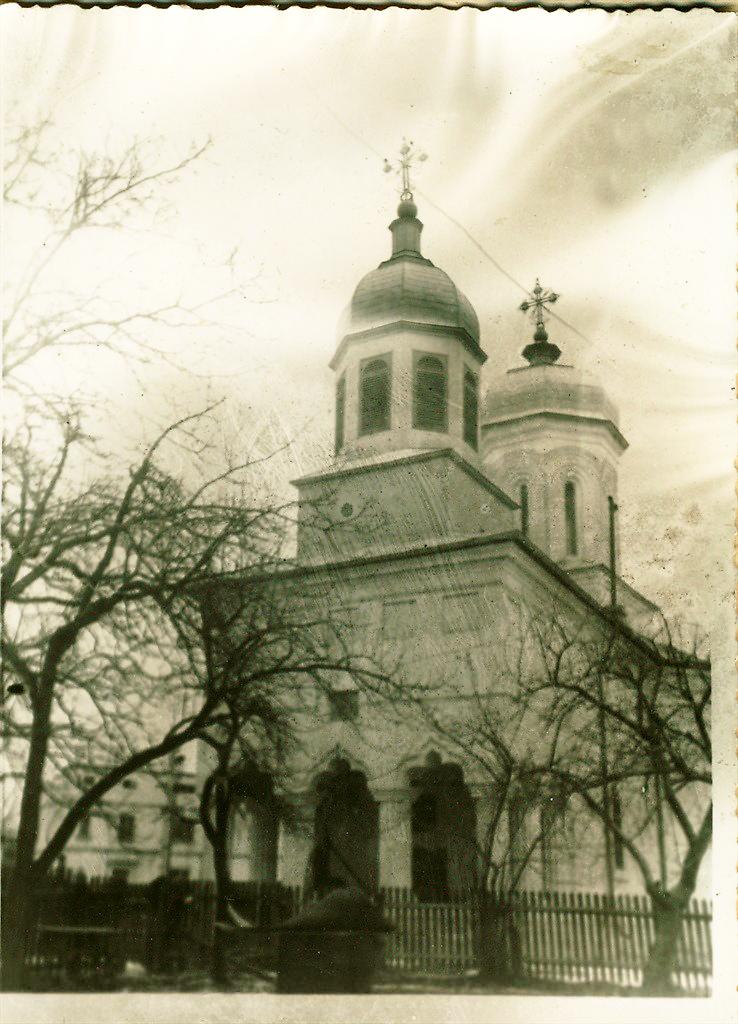 Фото 1960-х годов из приходского архива, архивная фотография. Церковь Успения Пресвятой Богородицы, Фокшаны (Вранча, Румыния)
