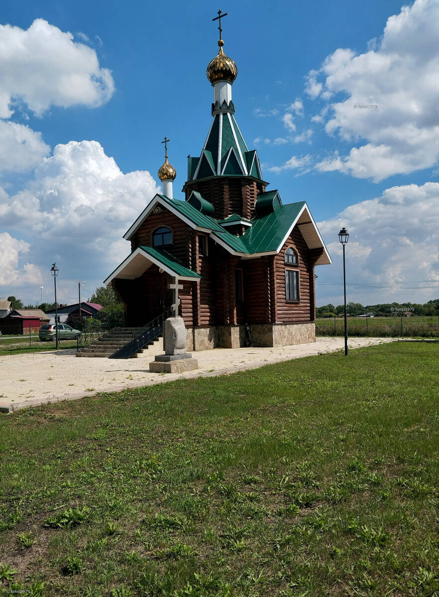Часовня Сергия Радонежского, Александровка 2-я (Добринский район, Липецкая область). общий вид в ландшафте