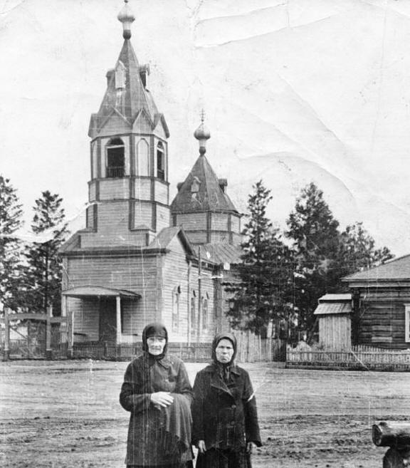 Шипуново. Церковь Вознесения Господня. архивная фотография, Вознесенская церковь, 50-е годы XX в. Единственная сохранившаяся фотография храма. Источник:  http://www.orthedu.ru/kraeved/93-voznesenskaya-cerkov-s-shipunovo.html