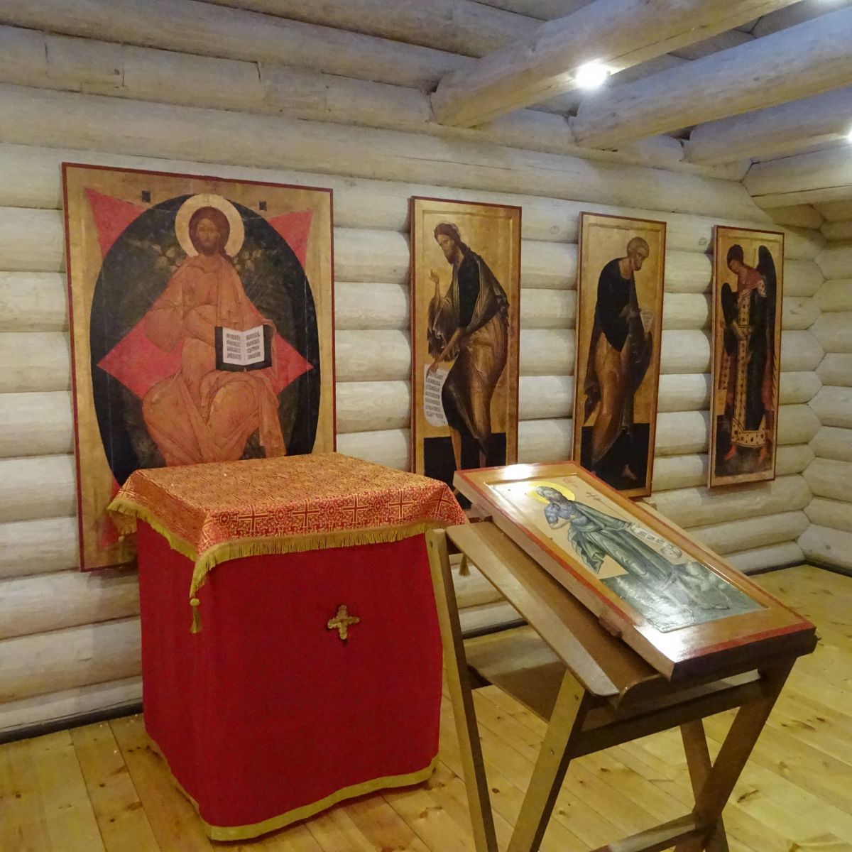 Храм-часовня Иоанна Предтечи, Знаменка (Санкт-Петербург, Петродворцовый район, г. Санкт-Петербург). интерьер и убранство