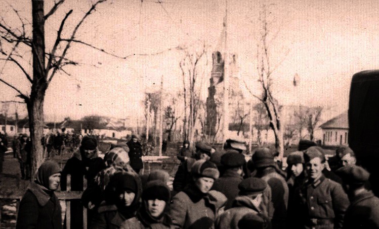 Собор Воскресения Христова, Ильинцы (Винницкий район, Украина, Винницкая область). архивная фотография, Боковой фасад. Фото 1941 г. с аукциона e-bay.de