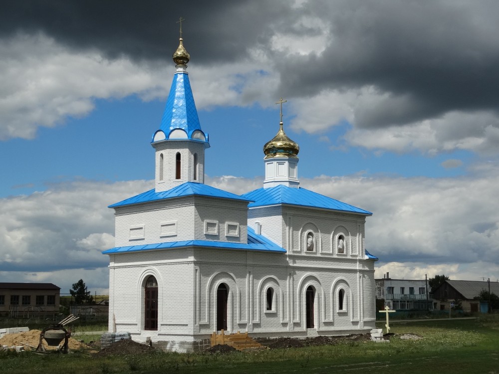 Церковь Новомучеников и исповедников Церкви Русской, Оноприеновка (Кувандыкский район, Оренбургская область). фасады
