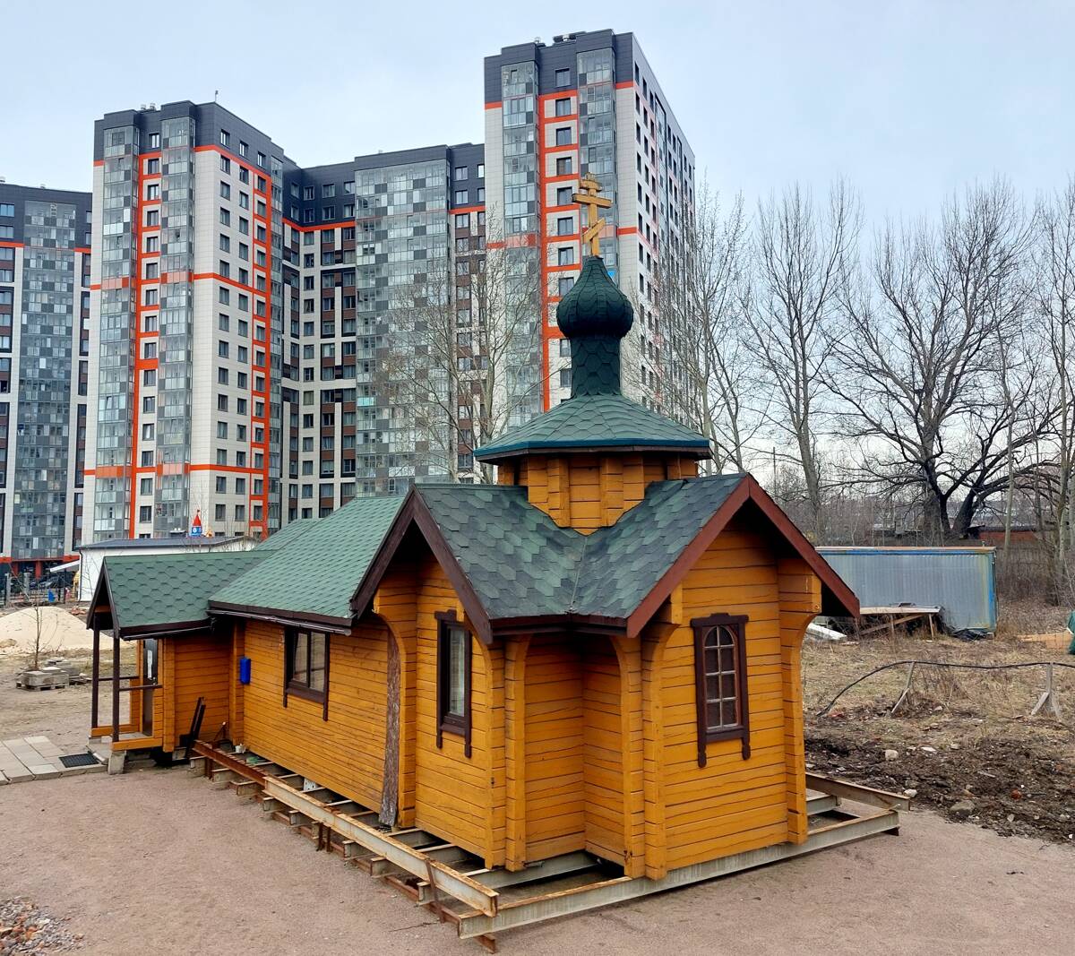 Церковь Петра и Февронии в Кушелевке, Калининский район (Санкт-Петербург, г. Санкт-Петербург). фасады