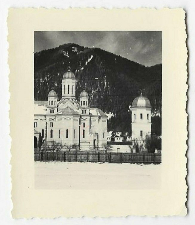 Церковь Николая Чудотворца, Пожорыта (Сучава, Румыния). архивная фотография, Южный фасад храма. Фото 1941 г. с аукциона e-bay.de