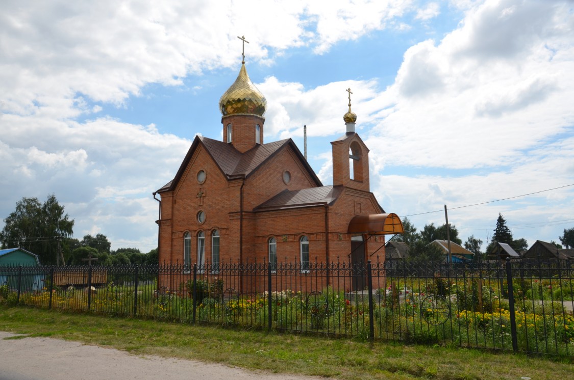 Церковь Александра Невского, Лемешовка (Севский район, Брянская область). общий вид в ландшафте