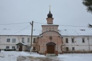 Севск. Спасо-Преображенский монастырь. Церковь Всех Святых в келейном корпусе