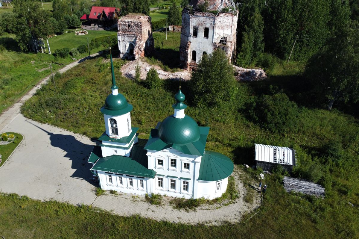 Церковь Георгия Победоносца, Троицкое (Вашкинский район, Вологодская область). фасады