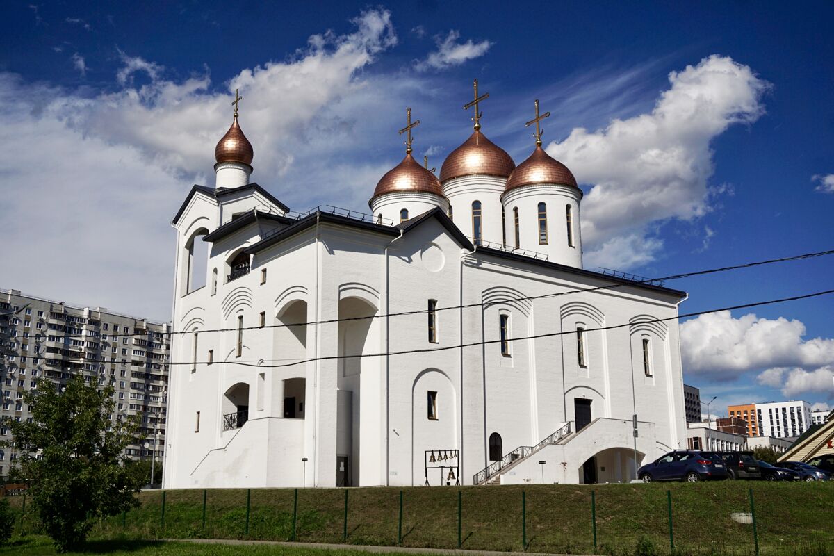 Церковь Воскресения Словущего в Марьинском парке, Люблино (Юго-Восточный административный округ (ЮВАО), г. Москва). фасады