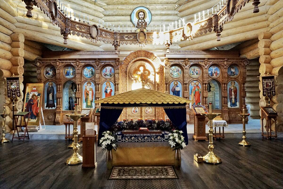 Церковь Петра и Павла в Люблино (новая), Люблино (Юго-Восточный административный округ (ЮВАО), г. Москва). интерьер и убранство