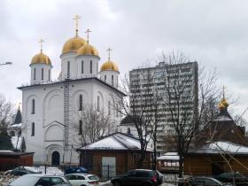 Москва. Церковь Ермогена, Патриарха Московского и всея Руси (новая)