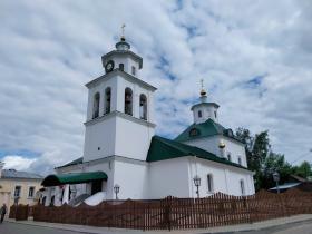 Полотняный Завод. Церковь Спаса Преображения (новая)