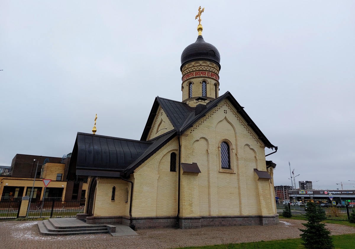 Церковь Серафима Саровского, Новоселье (Ломоносовский район, Ленинградская область). фасады