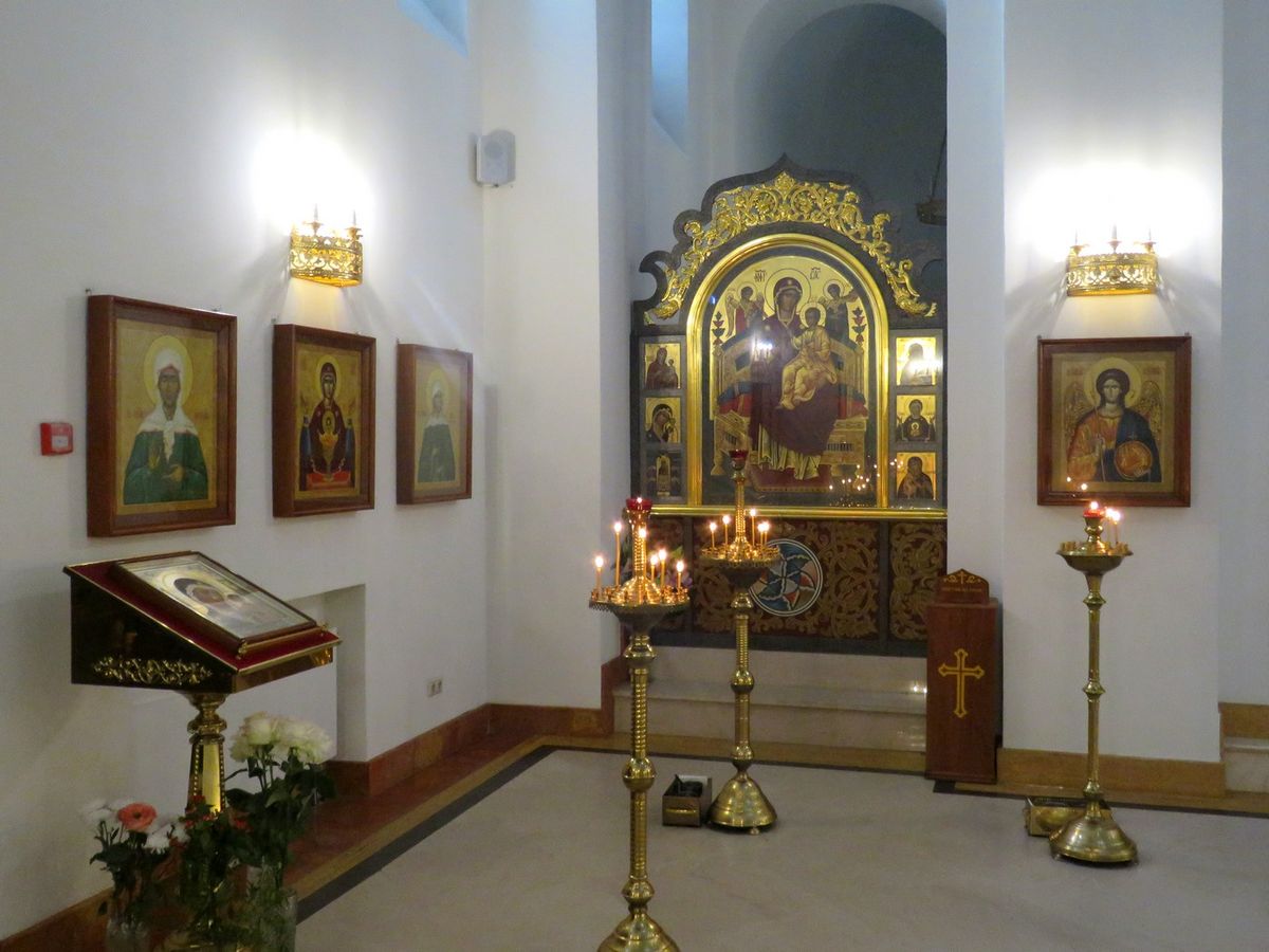 Церковь Николая Чудотворца в Щукине (новая), Щукино (Северо-Западный административный округ (СЗАО), г. Москва). интерьер и убранство