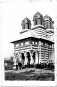 Церковь Михаила и Гавриила Архангелов, Фото 1933 г. из фондов Томисской архиепископии<br>, Туфени, Олт, Румыния
