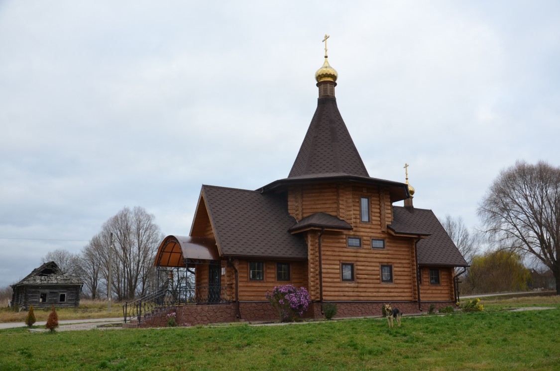Калужская область, Козельский район, Слаговищи. Церковь Михаила Архангела, фотография. фасады