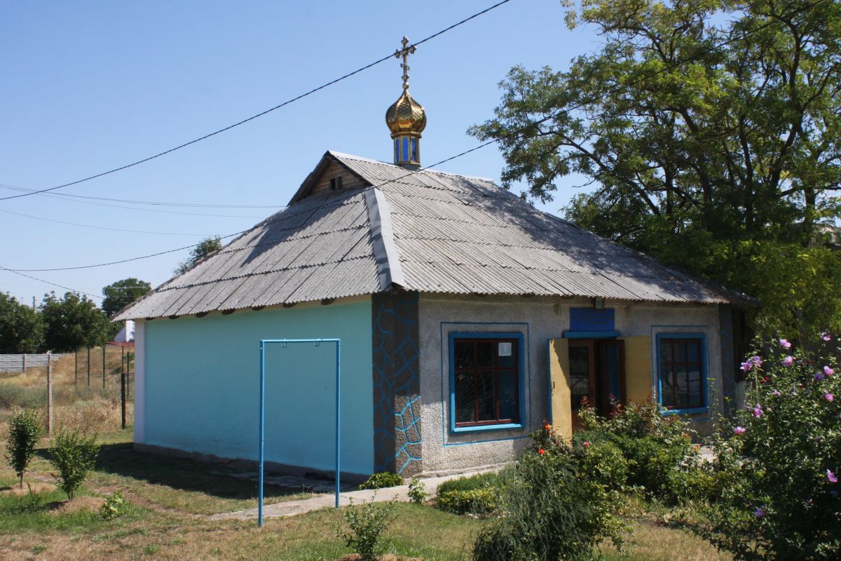 Церковь Ксении Петербургской, Красная Поляна (Черноморский район, Республика Крым). фасады