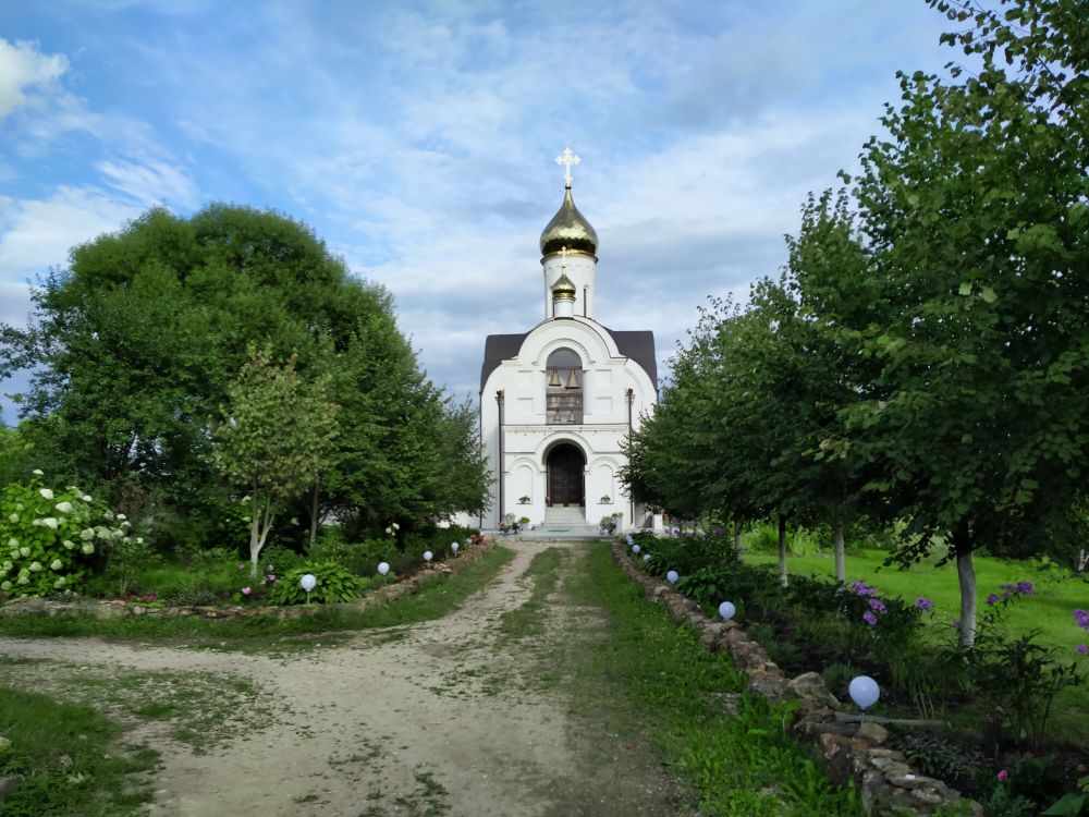 Клыково. Клыковская Мироносицкая женская община. Церковь Жён-мироносиц. фасады, вид на церковь