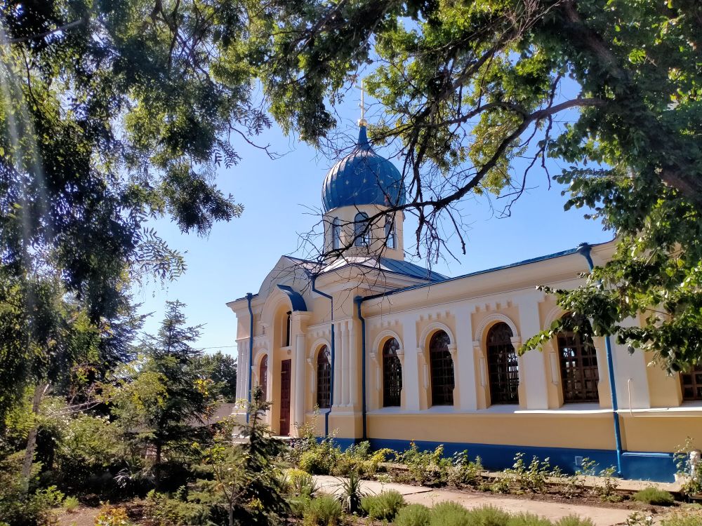 Церковь Воскресения Христова, Мирное (Симферопольский район, Республика Крым). фасады