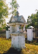Неизвестная часовня-столб, Часовня-столб  около церкви<br>, Сынтул, Касимовский район и г. Касимов, Рязанская область