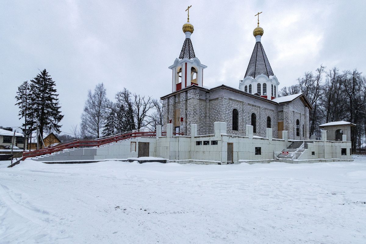 Колтуши. Церковь Петра и Павла. фасады