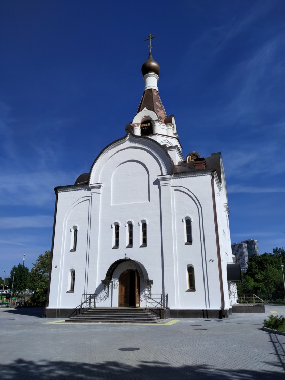 Фили-Давыдково. Церковь Спиридона Тримифунтского в Филях. фасады