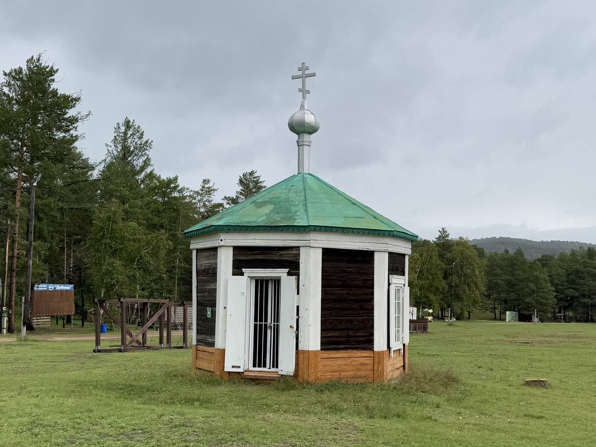 Вид с запада, фасады. Этнографический музей народов Забайкалья. Часовня из Старого Селенгинска, Верхняя Берёзовка (Улан-Удэ, город, Республика Бурятия)