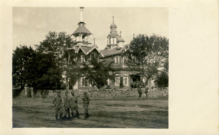 Волпа. Церковь Спаса Преображения (утраченная). архивная фотография, Почтовая фотооткрытка 1916 г.