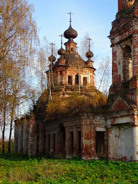 Троицкое. Церковь Троицы Живоначальной. фасады