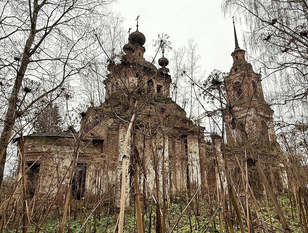 Вид с северо-востока, фасады. Церковь Троицы Живоначальной, Троицкое (Сусанинский район, Костромская область)