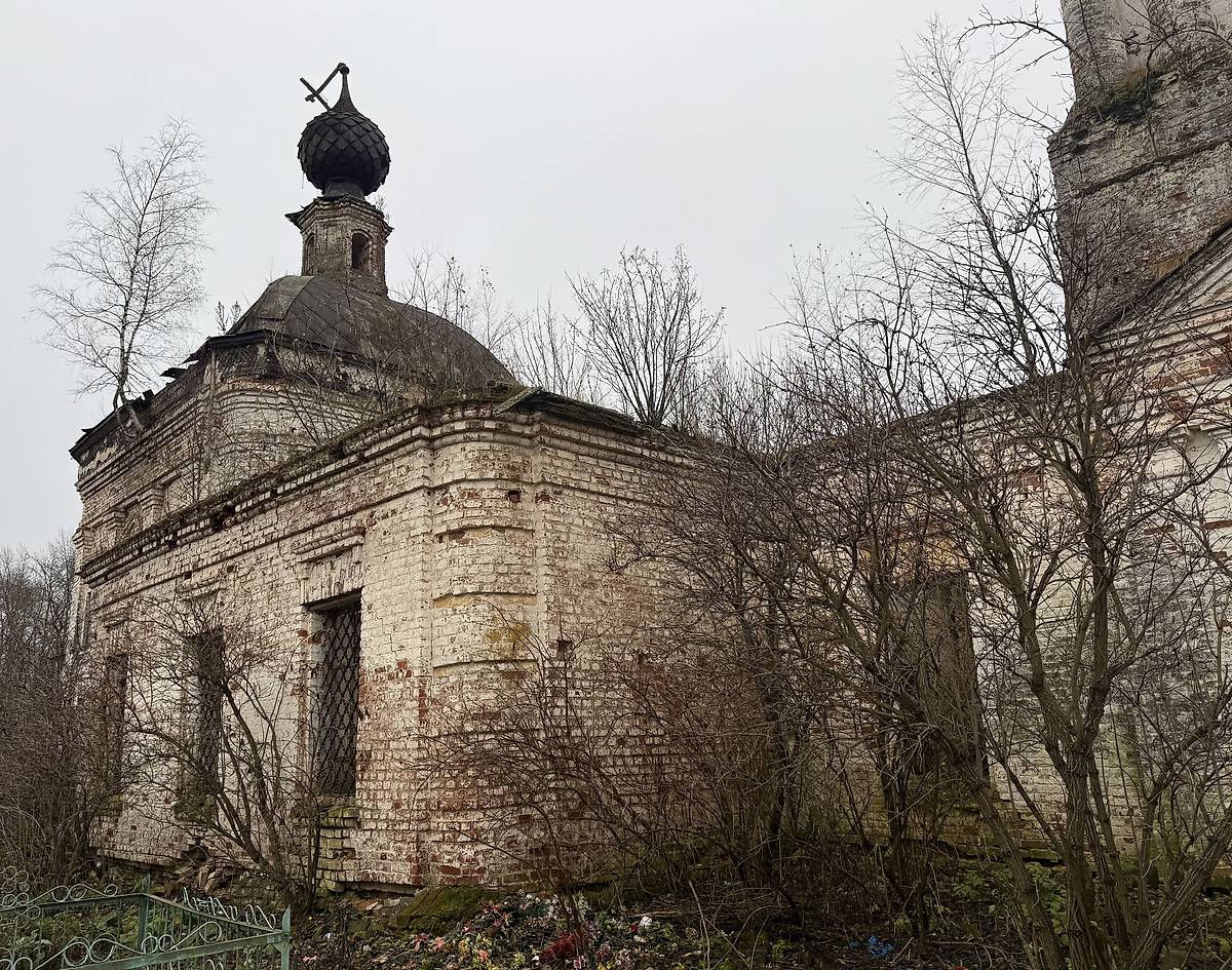 Северный фасад, вид с северо-запада, фасады. Церковь Покрова Пресвятой Богородицы, Насакино (Сусанинский район, Костромская область)