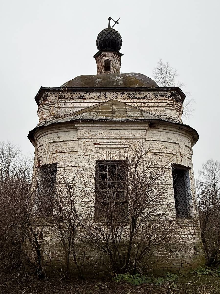 Вид с востока, фасады. Церковь Покрова Пресвятой Богородицы, Насакино (Сусанинский район, Костромская область)