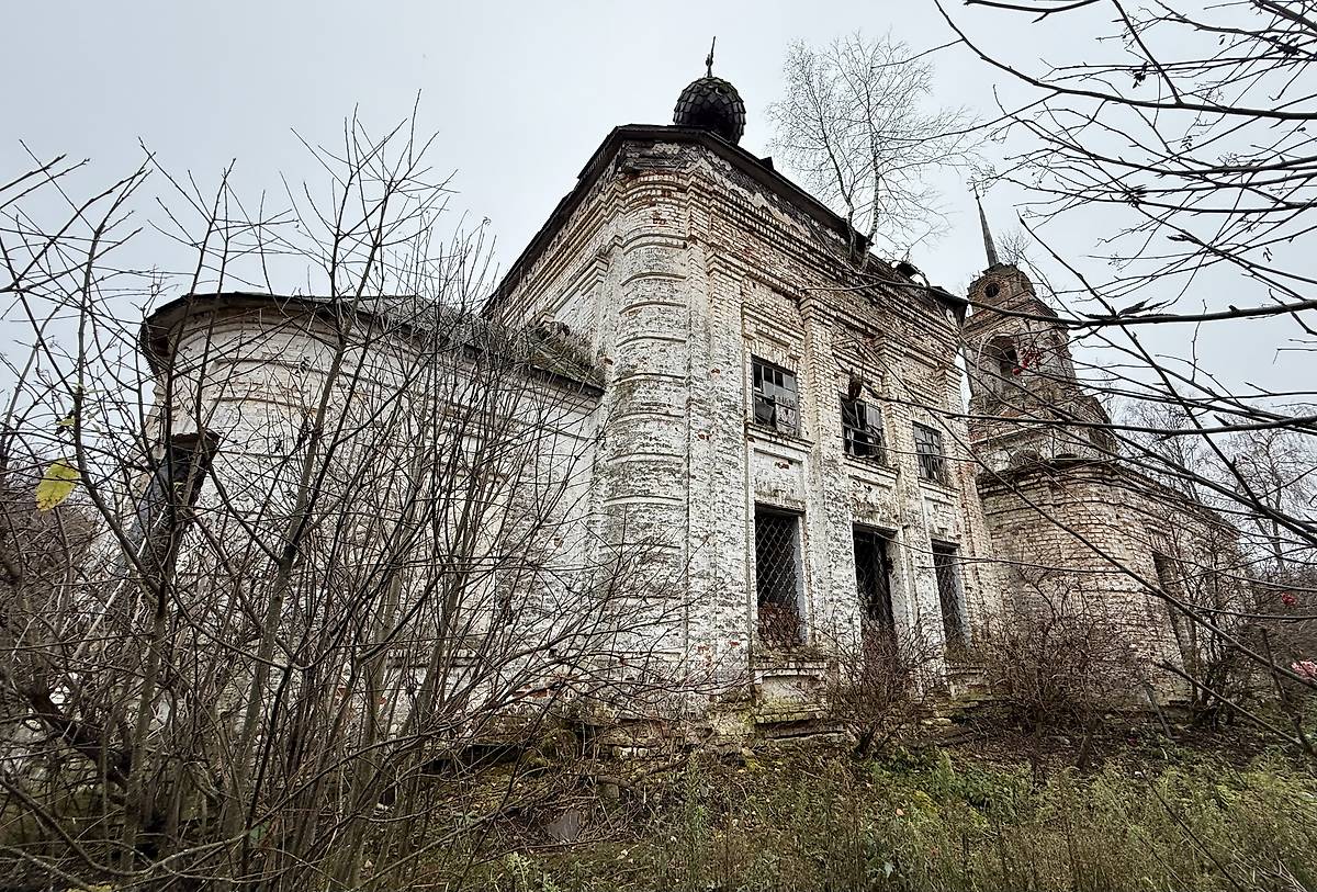 Вид с северо-востока, фасады. Церковь Покрова Пресвятой Богородицы, Насакино (Сусанинский район, Костромская область)