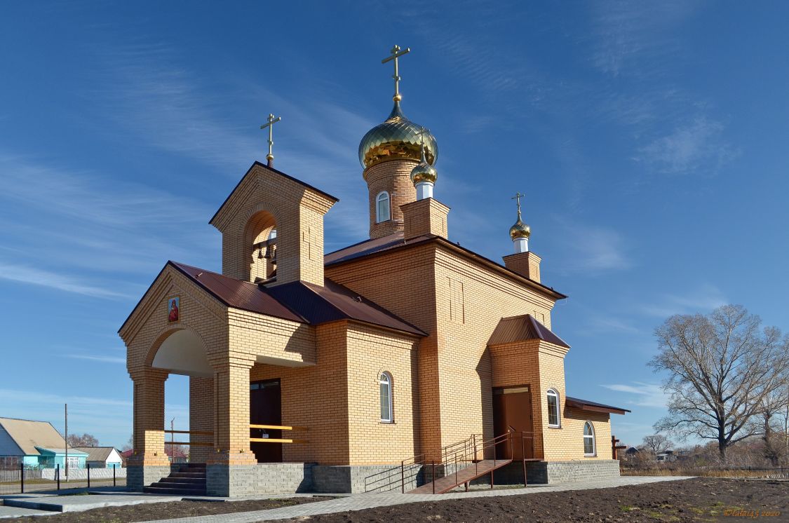 Церковь Владимирской иконы Божией Матери, Калмыцкие Мысы (Поспелихинский район, Алтайский край). фасады