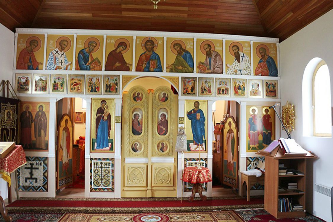 Церковь Пантелеимона Целителя, Маяковское (Гусевский городской округ, Калининградская область). интерьер и убранство, Иконостас.