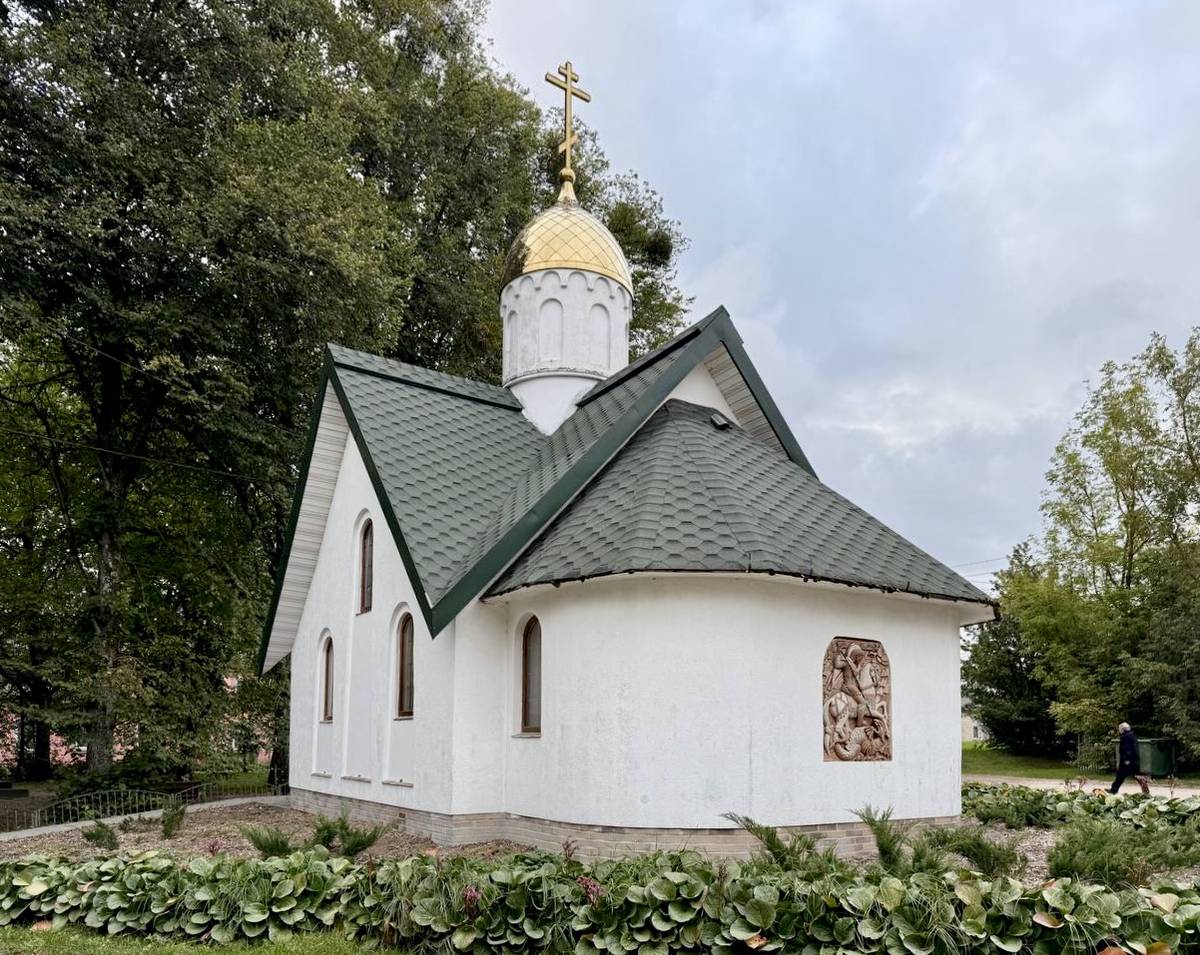 Часовня Георгия Победоносца, Краснолесье (Нестеровский городской округ, Калининградская область). фасады, Вид с юго-востока