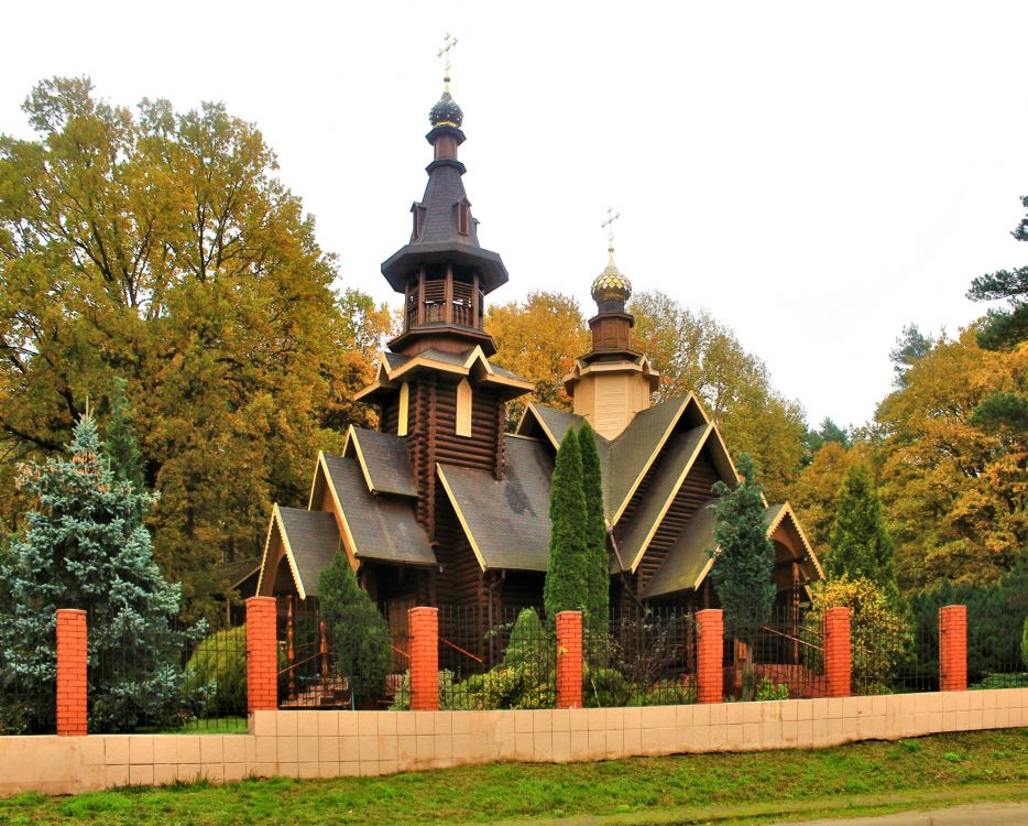 Ладушкин. Церковь Димитрия Солунского в Береговом. фасады
