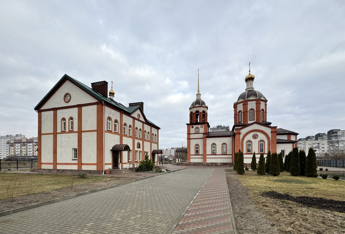 Церковь Сретения Господня, Калининград (Калининградский городской округ, Калининградская область). дополнительная информация, Церковь и приходской дом, вид с юга