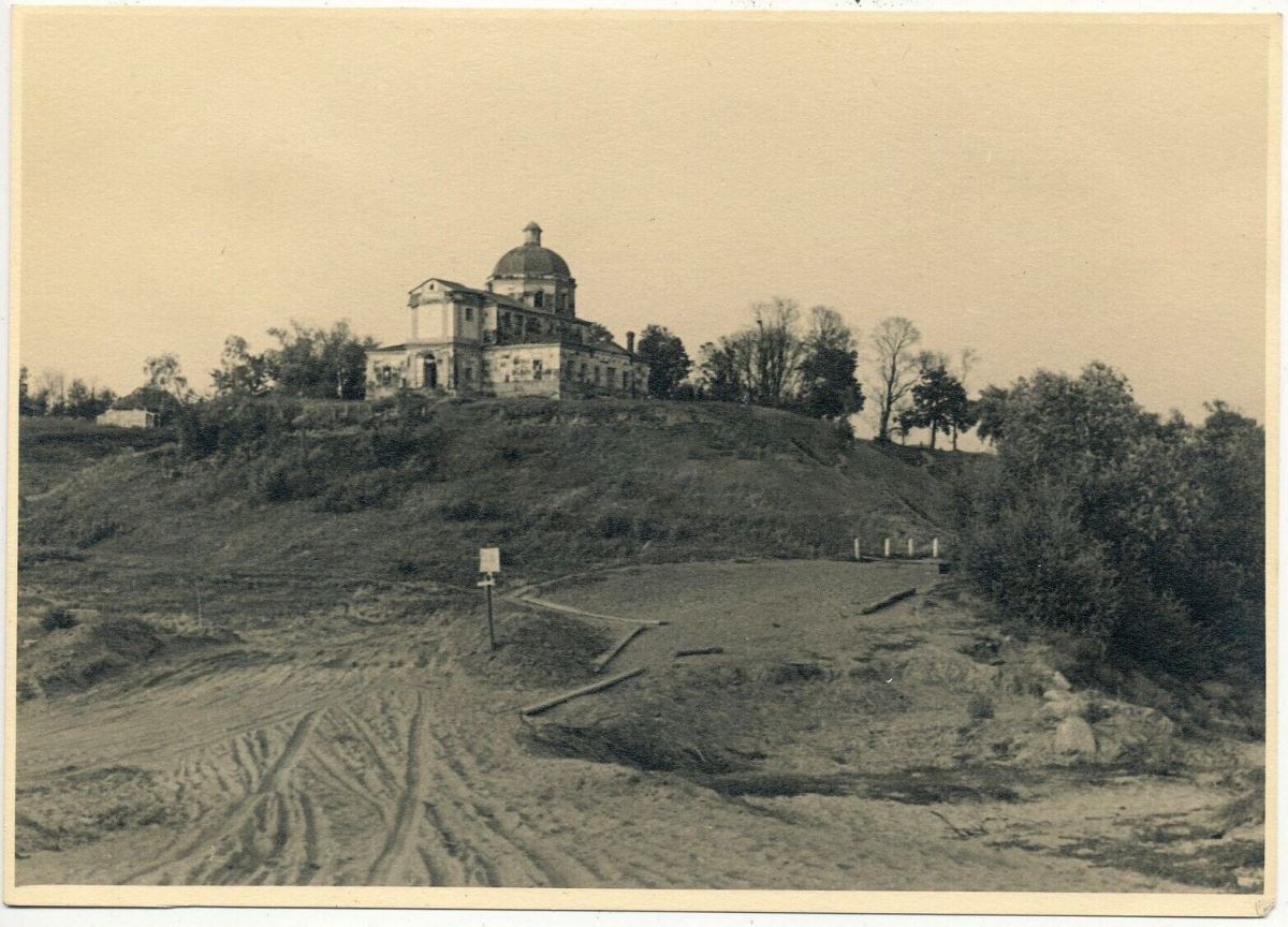 Дедовичи. Церковь Вознесения Господня на погосте Высокое. архивная фотография, Фото 1941 г. с аукциона e-bay.de