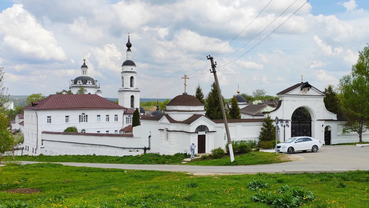 Малоярославец. Николаевский Черноостровский монастырь. Часовня Параскевы Пятницы. фасады