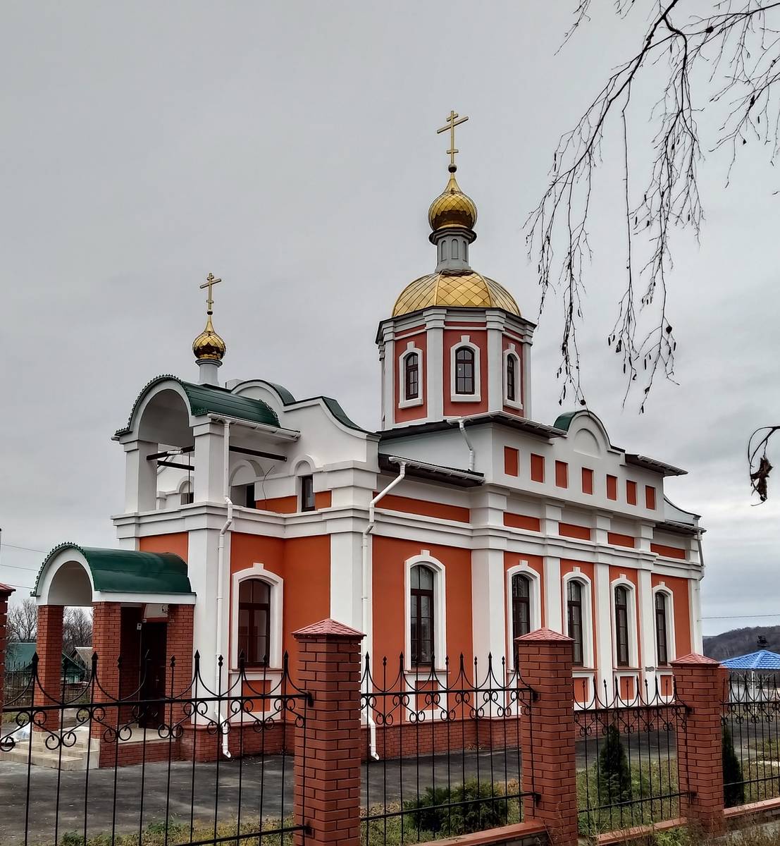 Церковь Димитрия Солунского (новая), Работки (Кстовский район, Нижегородская область). фасады