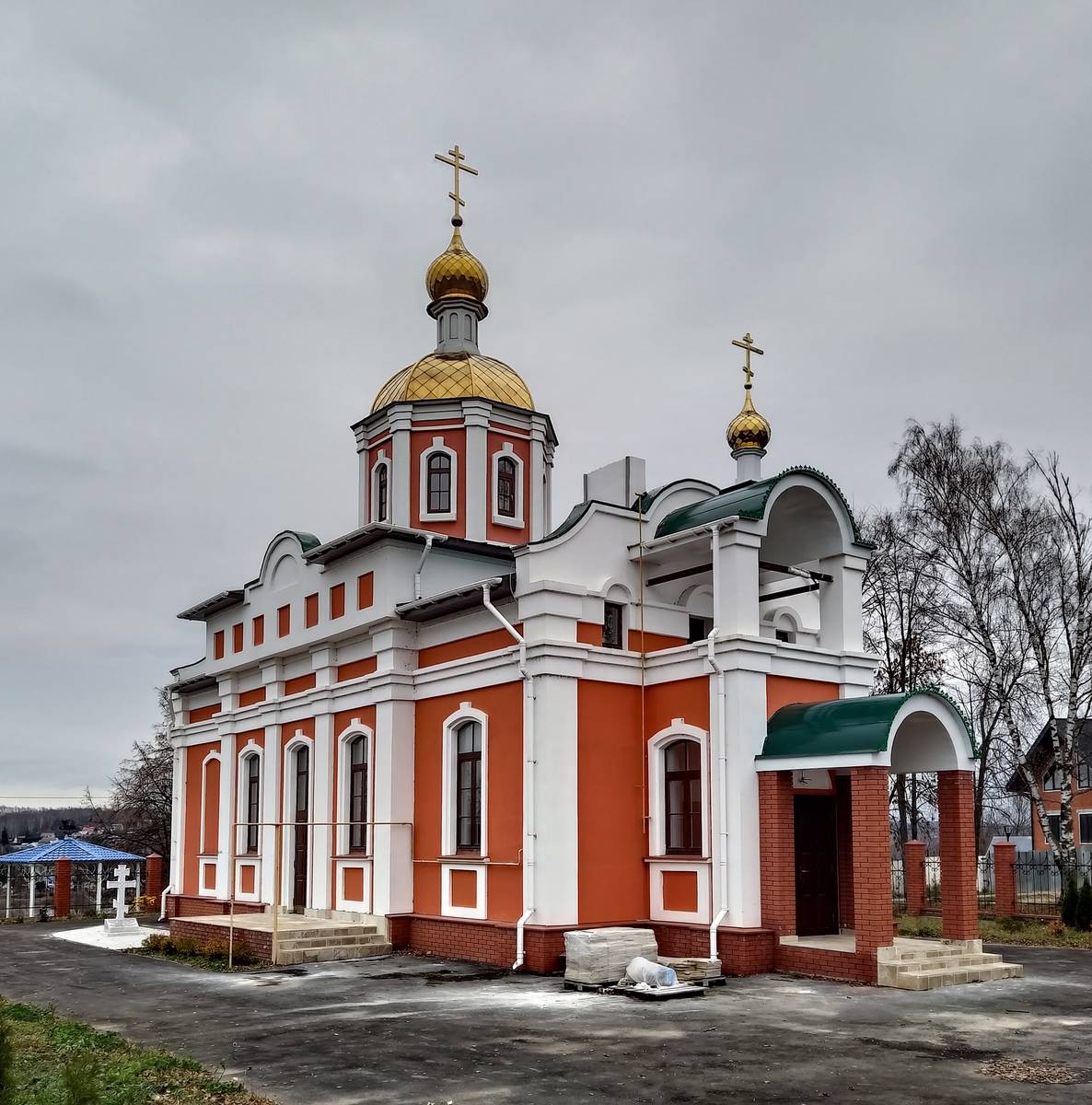Церковь Димитрия Солунского (новая), Работки (Кстовский район, Нижегородская область). фасады