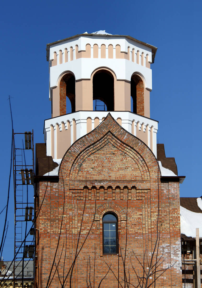 Церковь Макария Алтайского (Невского), Новосибирск (Новосибирск, город, Новосибирская область). документальные фотографии, Строительство храма. Колокольня.