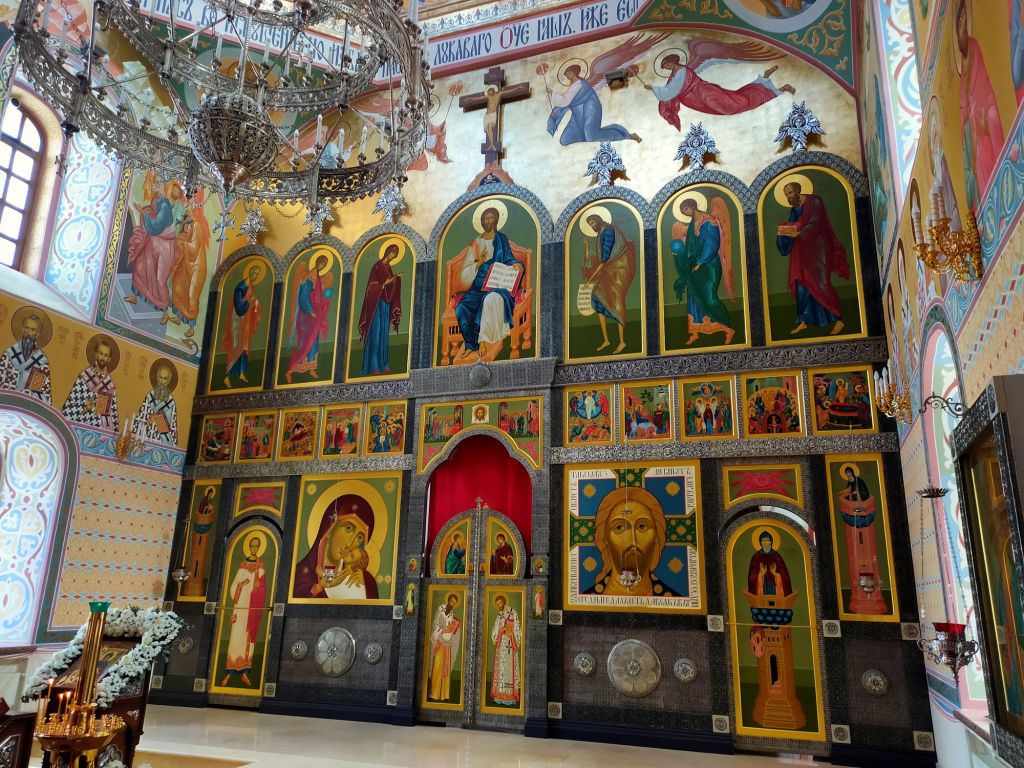 Кремль. Церковь Страстной иконы Божией Матери (новая), Нижегородский район (Нижний Новгород, город, Нижегородская область). интерьер и убранство, центральный иконостас