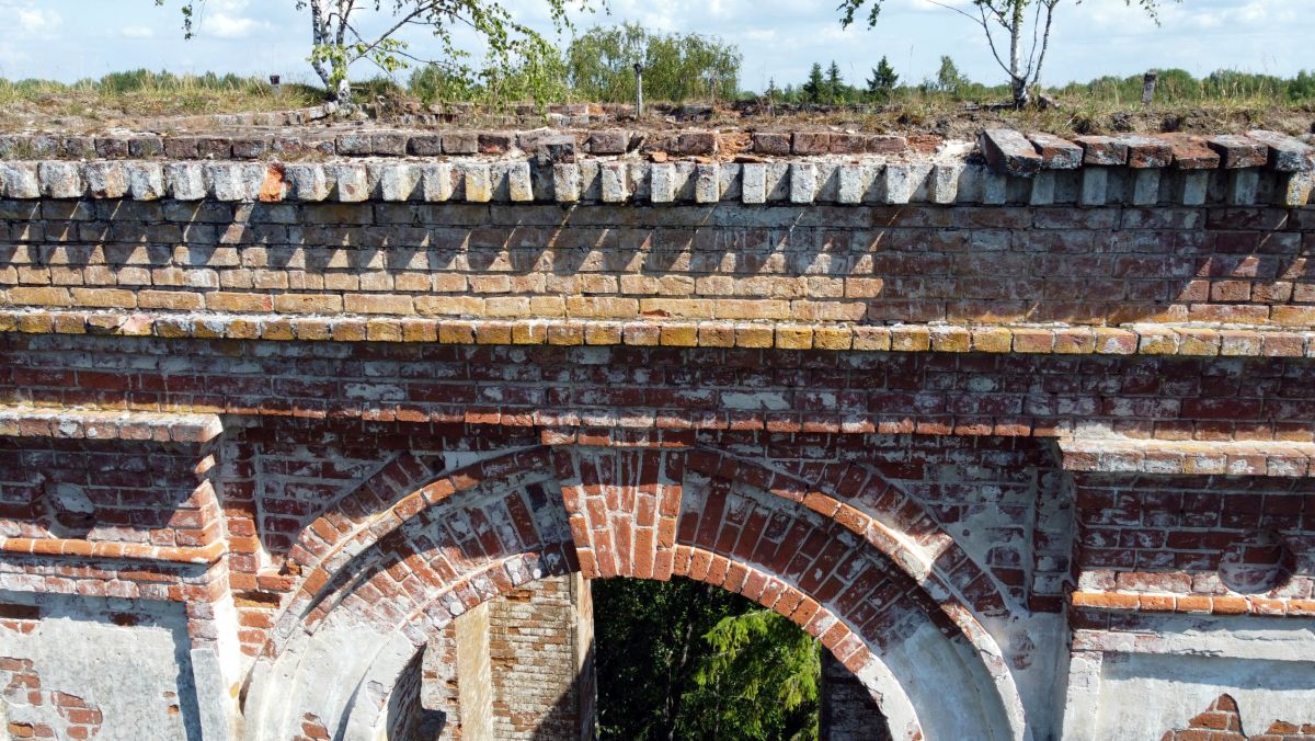 Церковь Рождества Пресвятой Богородицы, Банчаково (Грязовецкий район, Вологодская область). архитектурные детали