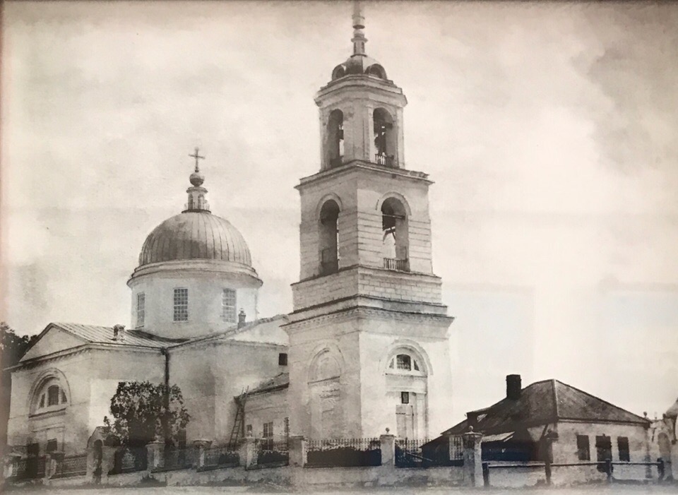 Кукмор. Церковь Петра и Павла (старая). архивная фотография