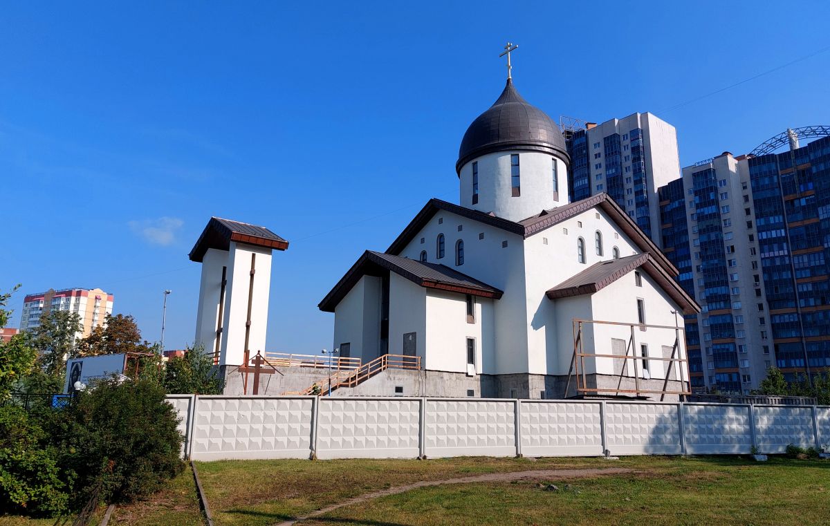 Кировский район. Церковь Спаса Всемилостивого. фасады